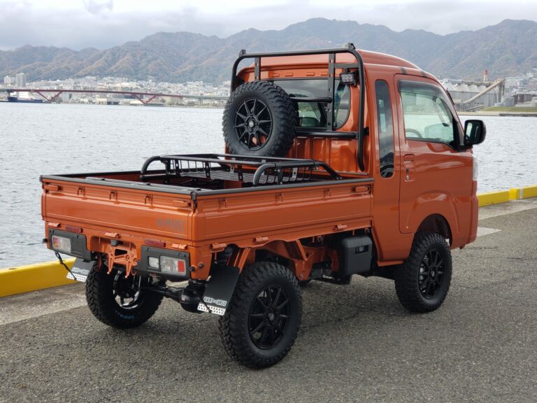 2022 Daihatsu Hijet Jumbo Xtreme, 5-Speed with High/Low Range Diff Lock in Orange