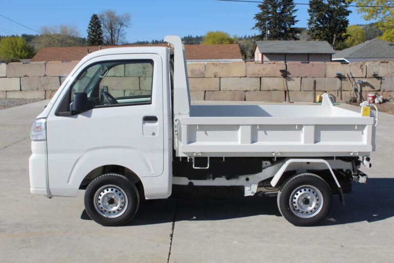 2024 Daihatsu Hijet HD Dump, 5-Speed with High/Low Range & Diff Lock in White