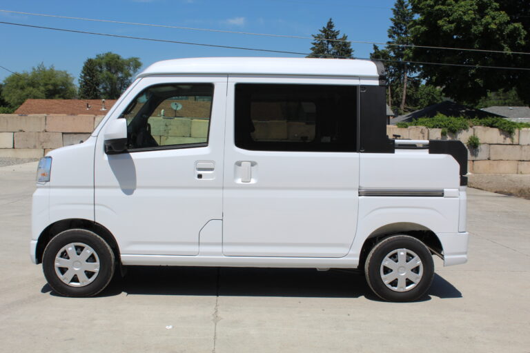 2025 Daihatsu Hijet Deck Van Auto – White