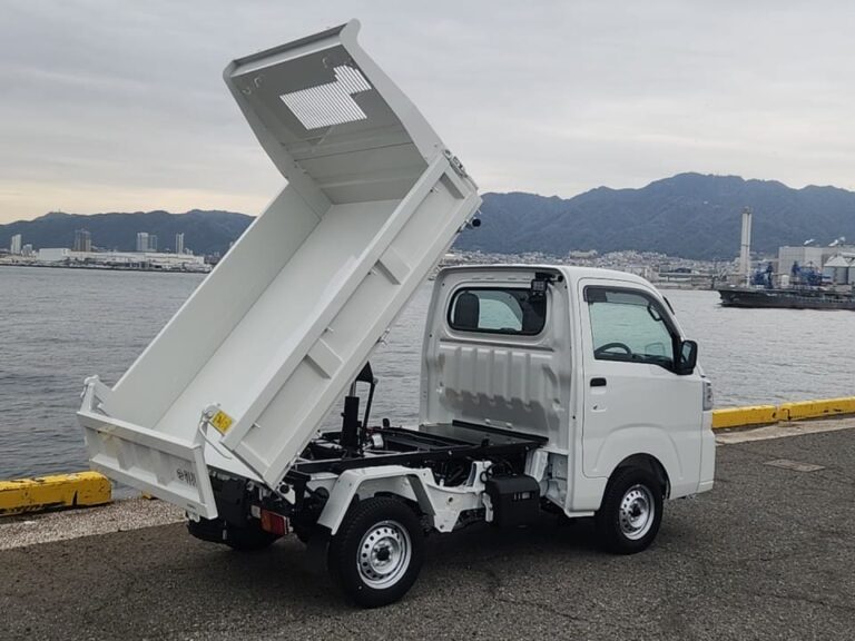 2025 Daihatsu Hijet HD Dump Auto – White
